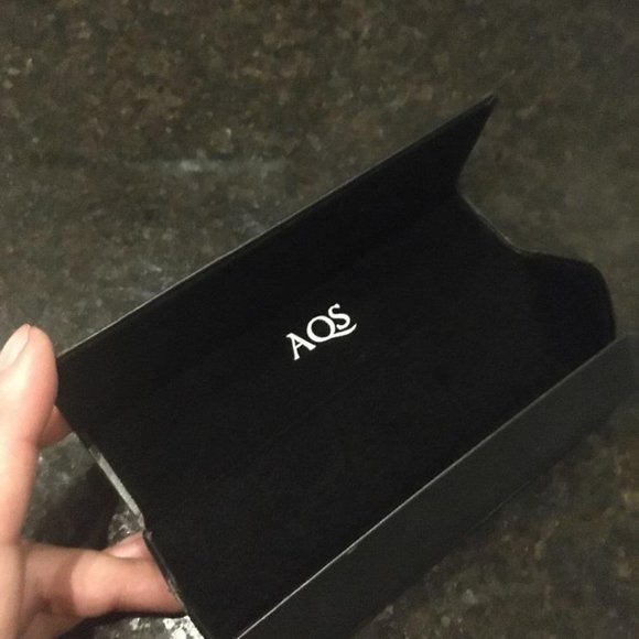💥1for15 2for20💥 Aquaswiss Sunglasses Case - Picture 3 of 6